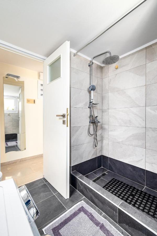 Koukaki Apartment เอเธนส์ ภายนอก รูปภาพ